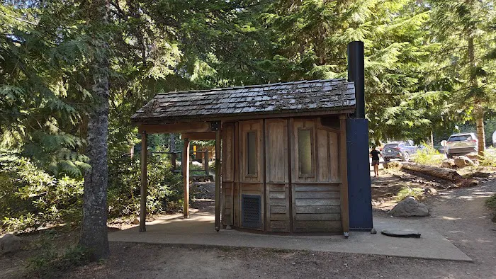 Kinnikinnick (Laurance Lake) Campground Picture 3
