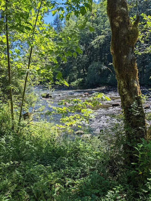 Lost Creek Campground Picture 10