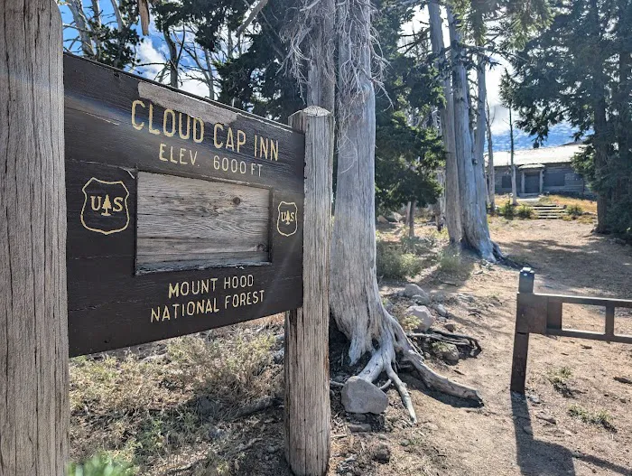 Cloud Cap Saddle Campground Picture 8