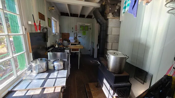 Tilly Jane Guard Station Picture 3