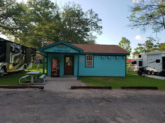 Sunrise RV Park & Campground Picture 4