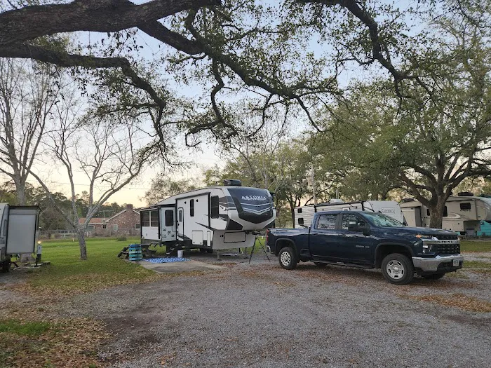 Sunrise RV Park & Campground Picture 5