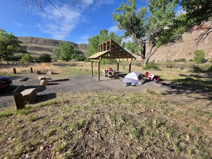 Cottonwood Grove Campground Picture 4