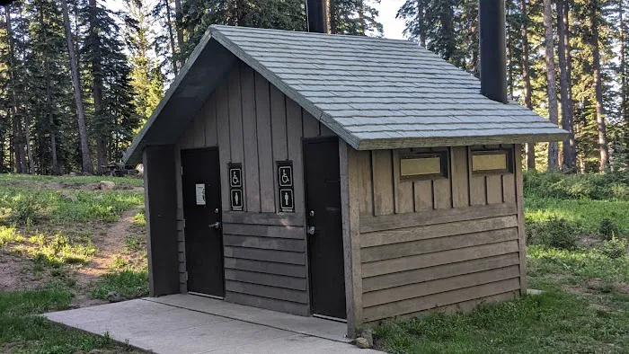 Ward Lake Campground Picture 2