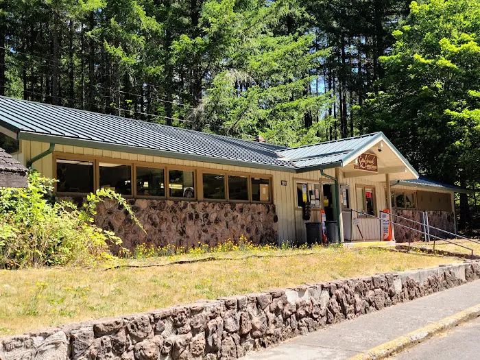 Roaring River Campground Picture 5