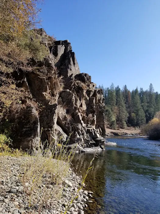 Douglas City Campground Picture 3