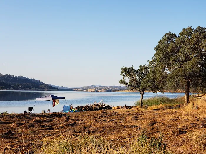 Pines Group Site - Stony Gorge Reservoir Picture 5