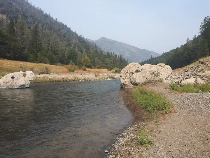 McCloud Bridge Day Use Area Picture 9