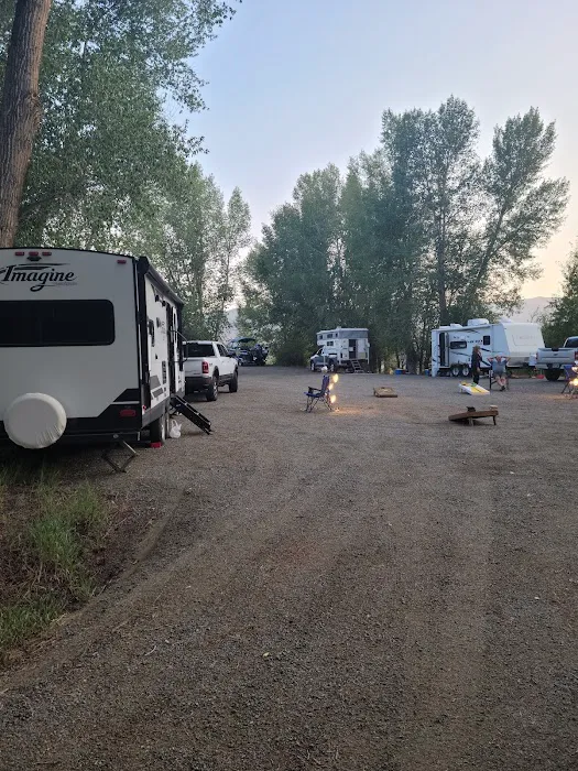 East Elk Creek Group Campground Picture 7