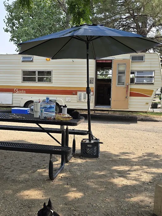 Cottonwood Shores Campground Picture 1