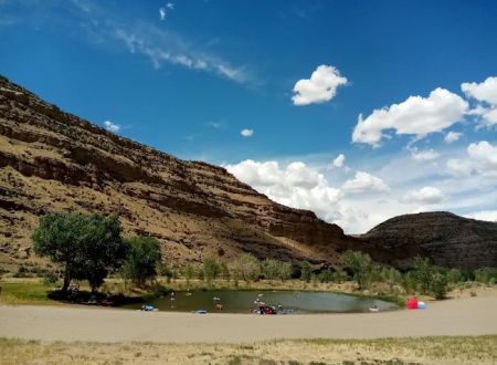 James M. Robb Colorado River State Park - Island Acres Section