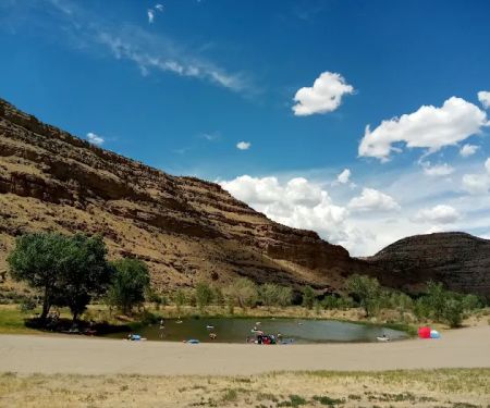 James M. Robb Colorado River State Park - Island Acres Section