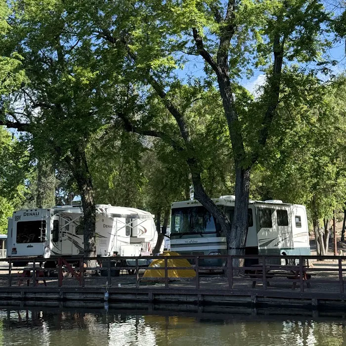 Clear Lake Campground Picture 6