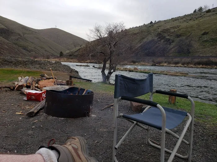 Oak Springs Campground Picture 5