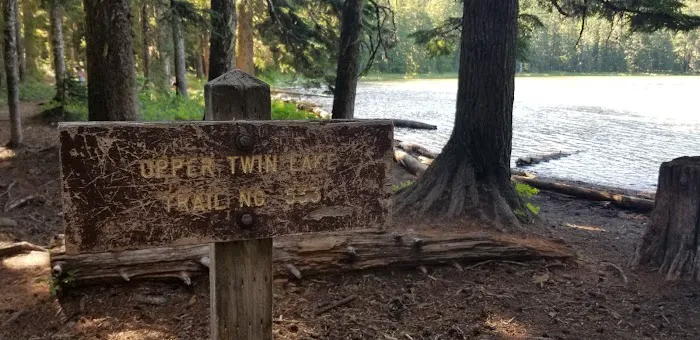 Upper Twin Lake Campground Picture 6