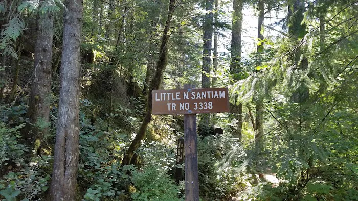 Shady Cove Campground Picture 10