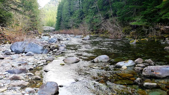 Shady Cove Campground Picture 9