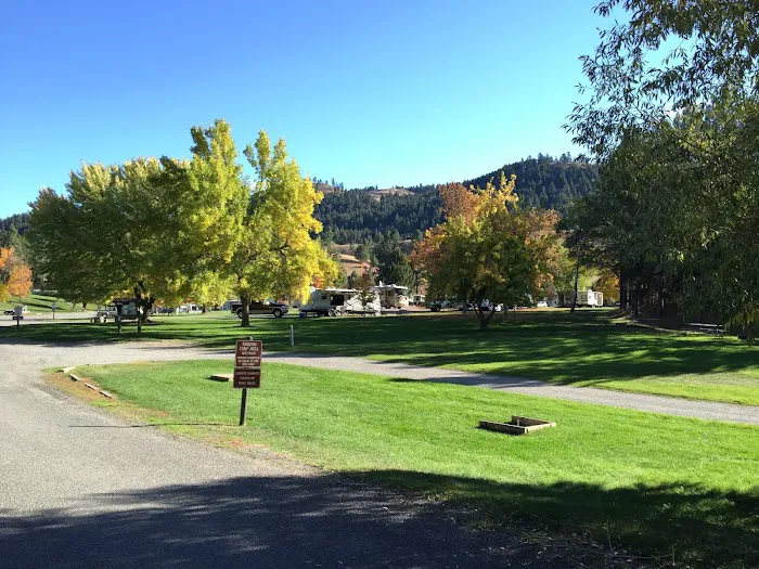 Curlew Lake Campground Picture 5