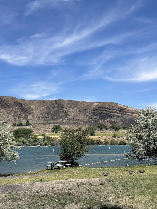 Sun Lakes State Park Campground Picture 4