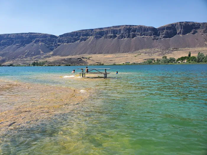 Sun Lakes State Park Campground Picture 8