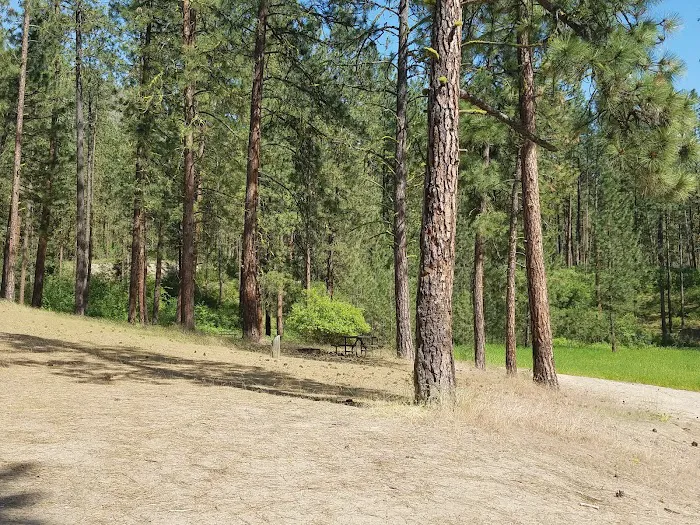 Cloverleaf Campground Picture 1