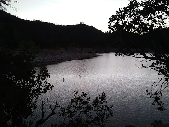 Lakeshore Campground Picture 5