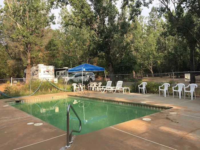 Shasta Lake RV Resort-Campground Picture 3