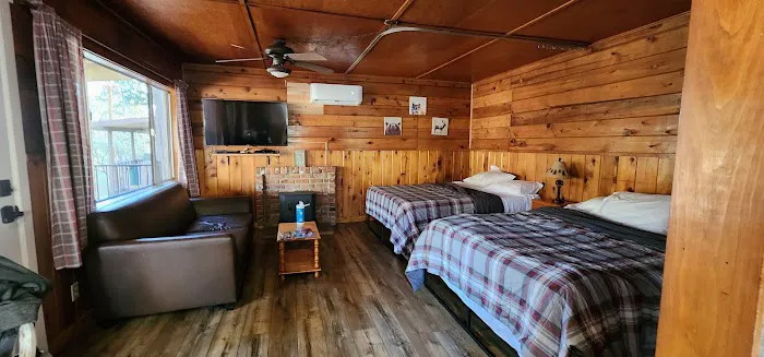 ANTLERS RESORT & MARINA Picture 3