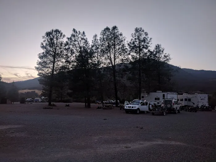 GRAY PINE GROUP CAMPGROUND Picture 8