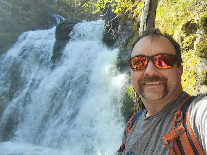 Faery Falls trail head Picture 1