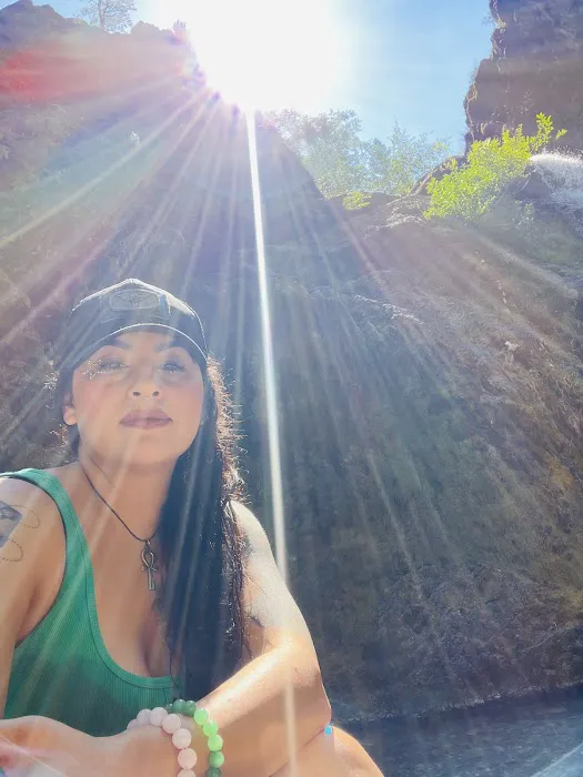 Faery Falls trail head Picture 9