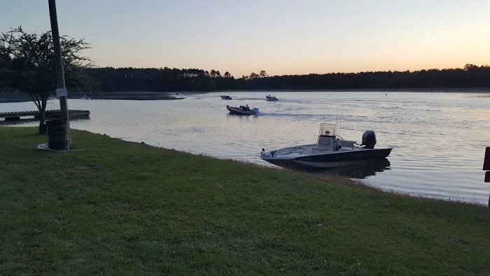Lake Claude Bennett Picture 5