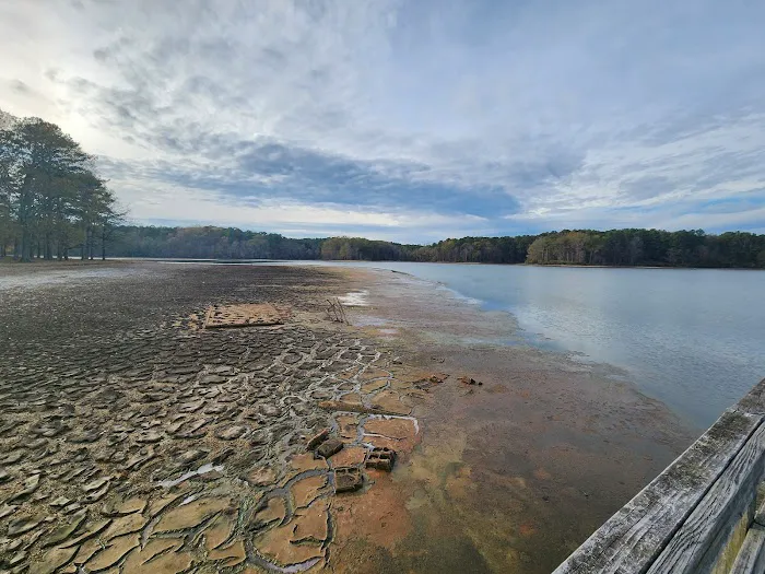 Lake Claude Bennett Picture 9