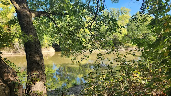 Riverside Park Campground Picture 2