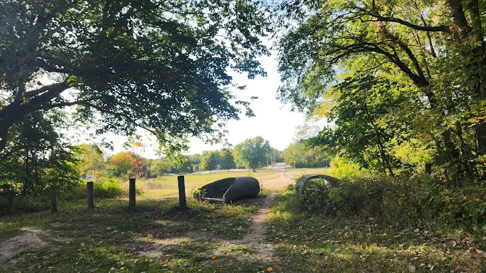 Riverside Park Campground Picture 3