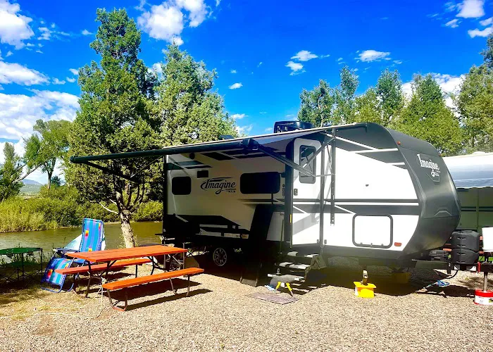 Silver Thread Basecamp Picture 1