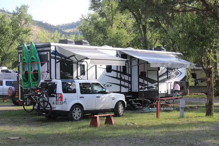Silver Thread Basecamp Picture 6