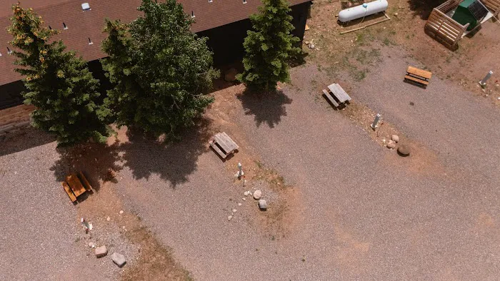 LOGE RV Park Picture 2