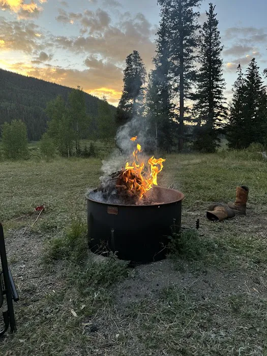 Big Blue Campground Picture 4