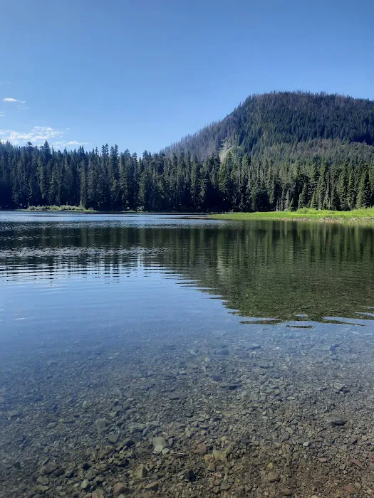 Elk Lake Campground Picture 2