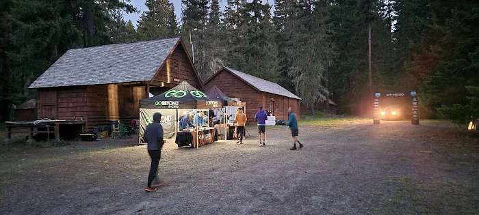 Clackamas Lake Historic Ranger Station Picture 7