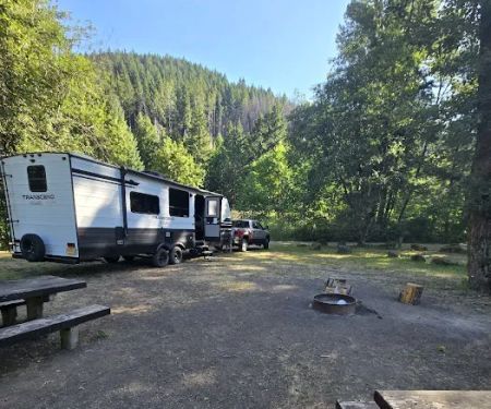 Santiam Flats Campground
