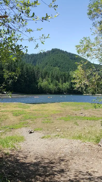 Santiam Flats Campground Picture 4