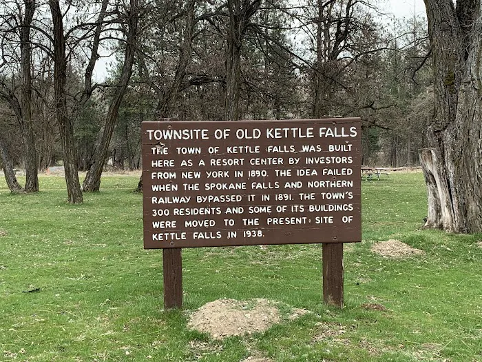 Kettle Falls Locust Grove Group Site Campground Picture 10