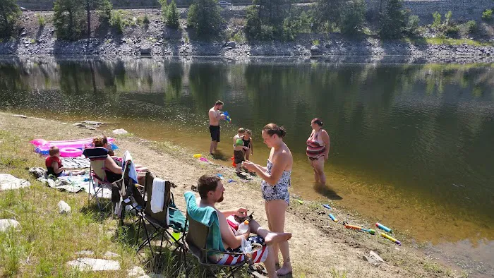 Kamloops Island Campground Picture 2