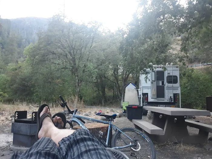 Hayden Flat Campground Picture 6