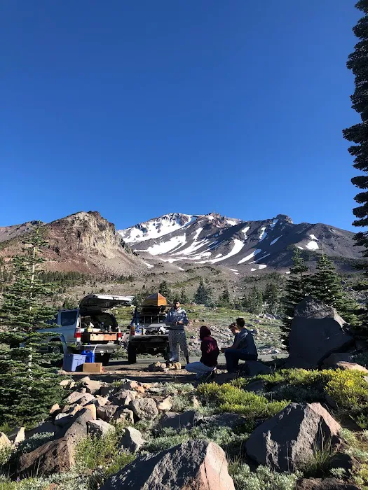 Red Fir Flat Group Campground Picture 2