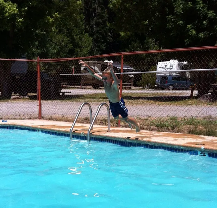 Mount Shasta City KOA Holiday Picture 9