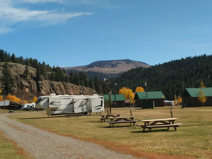 Goodnight's Lonesome Dove RV Campground & Cabins Picture 2