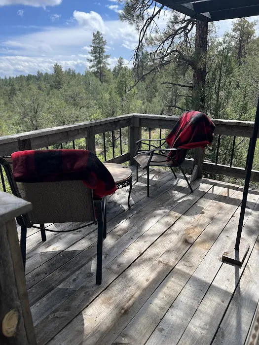 Peaceful Peaks Glamping Picture 5